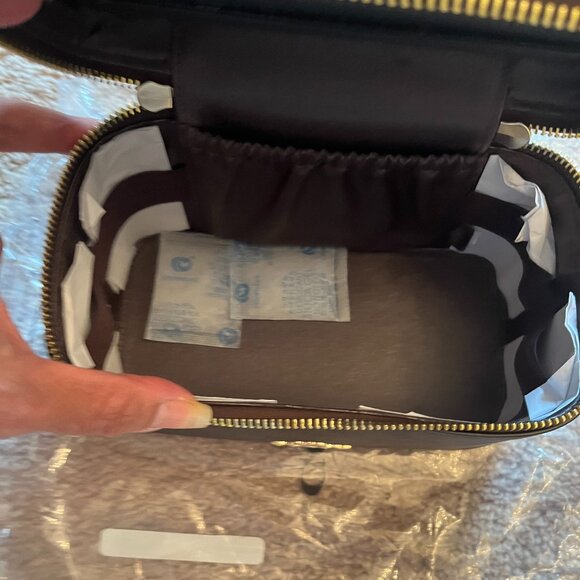 NWT Coach Top-Handle Cosmetic Bag/Case In Signature Canvas & Leather - Picture 14 of 16